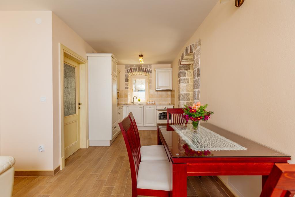 Apartments Marijaz Cattaro Esterno foto